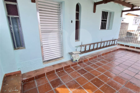 Casa à venda com 6 quartos em Vila dos Remédios, São Paulo, SP