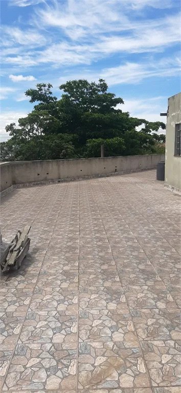 Sobrado à venda com 8 quartos em Jardim São Luís, São Paulo, SP