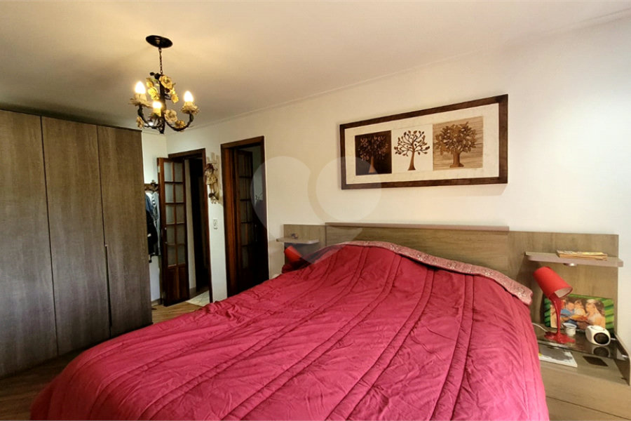 Casa à venda com 3 quartos, sendo 1 suíte, no condomínio Associação Reserva das Hortênsias, Mairiporã - SP