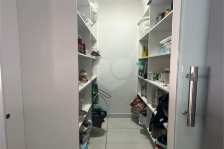 Apartamento à venda com 3 suítes em Jardim Caboré, São Paulo, SP