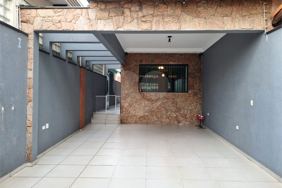 Sobrado à venda com 4 quartos, sendo 2 suítes, em Vila Barreto, São Paulo, SP