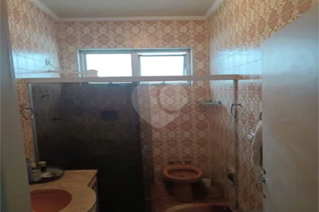 Casa à venda com 4 quartos, sendo 3 suítes, em Cambuci, São Paulo, SP