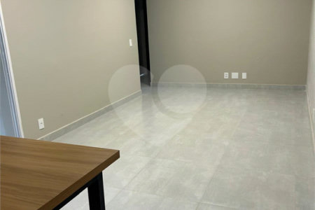 Apartamento à venda com 3 quartos, sendo 1 suíte, em Jardim São José, Ribeirão Preto, SP