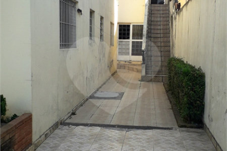 Casa à venda com 5 quartos, sendo 2 suítes, em Jardim Nadir, São Paulo, SP