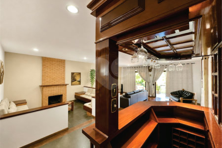 Casa à venda com 5 quartos, sendo 4 suítes, em Parque dos Príncipes, São Paulo, SP