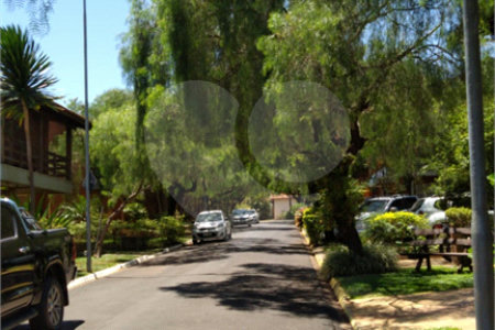 Casa à venda com 3 quartos, sendo 1 suíte, em Jardim Zavanella, Araraquara, SP