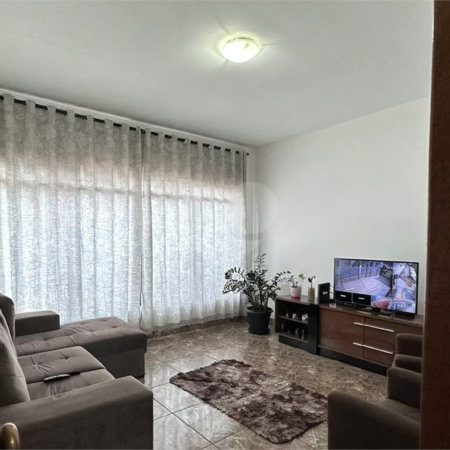 Casa Térrea à venda com 4 quartos em Vila Vitório Mazzei, São Paulo, SP