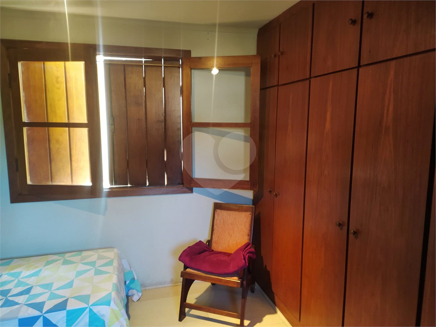 Sobrado à venda com 4 quartos, sendo 1 suíte, em Chácara Monte Alegre, São Paulo, SP