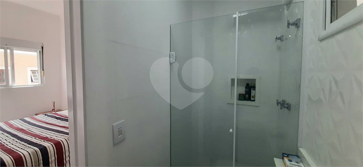 Casa à venda com 3 quartos, sendo 1 suíte, no condomínio Residencial Gran Veiga, São Paulo - SP