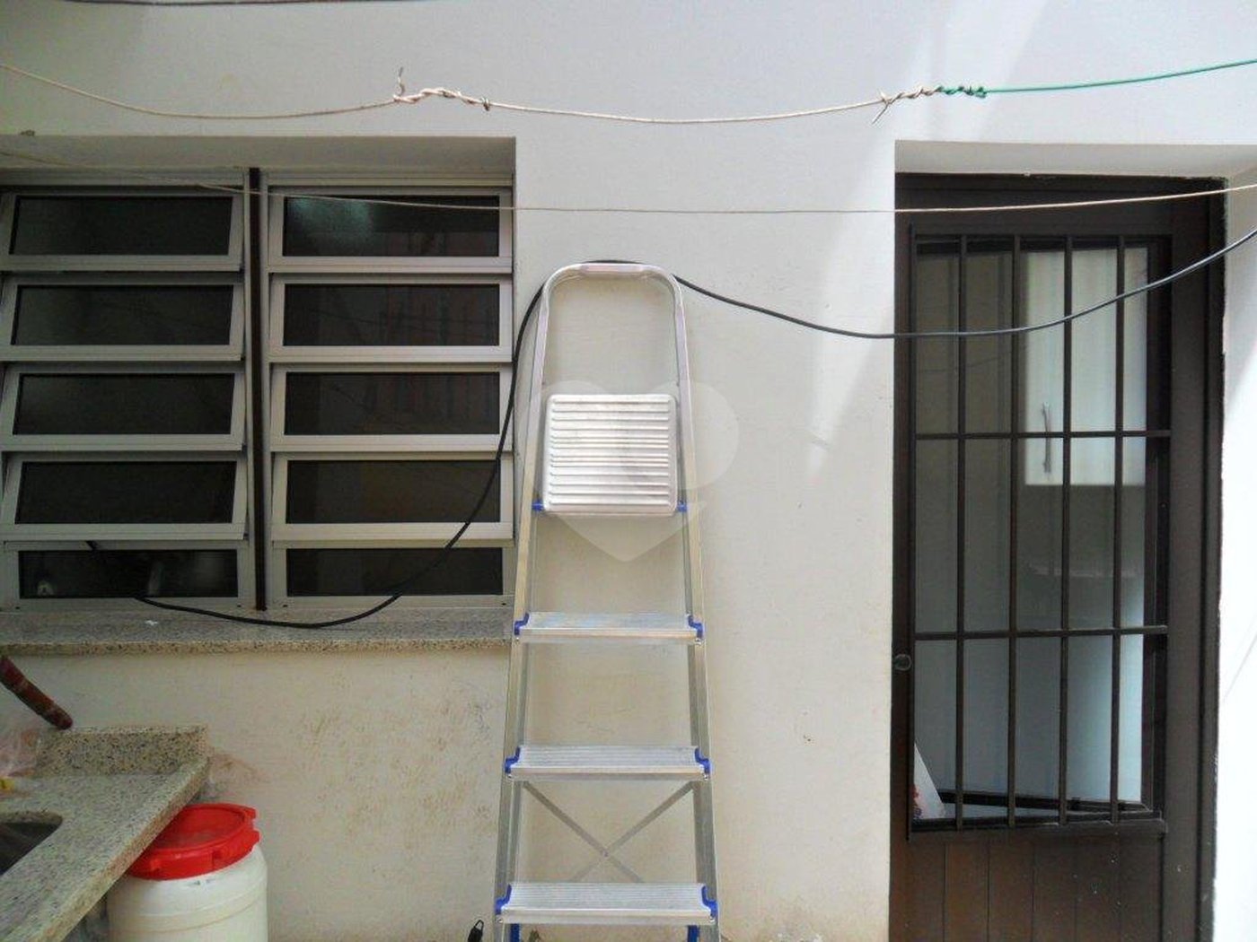 Sobrado à venda com 3 quartos, sendo 1 suíte, em Vila Romero, São Paulo, SP