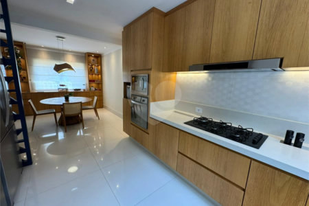 Casa à venda com 3 suítes no condomínio Sunset Brooklin, São Paulo - SP