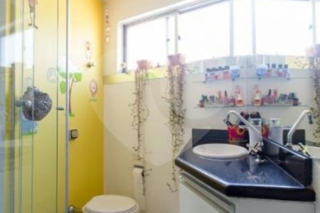 Apartamento à venda com 3 quartos, sendo 1 suíte, em Vila Mariana, São Paulo, SP