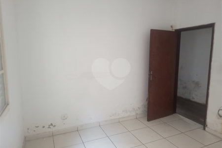 Casa Térrea à venda com 3 quartos, sendo 1 suíte,  em Campininha, São Paulo, SP