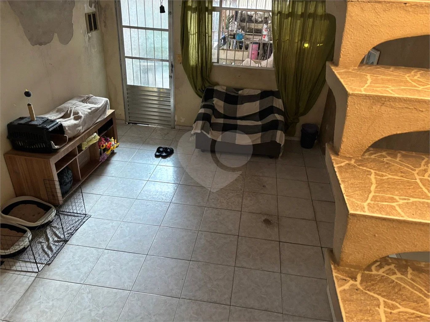 Casa com 300m², 5 quartos (3 suítes), 3 garagens, à venda em Itaquera