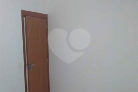 Apartamento no Condomínio Monte Logan.