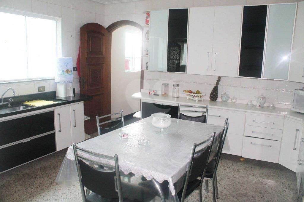 Casa Térrea para alugar com 3 suítes em Jardim Marajoara, São Paulo, SP