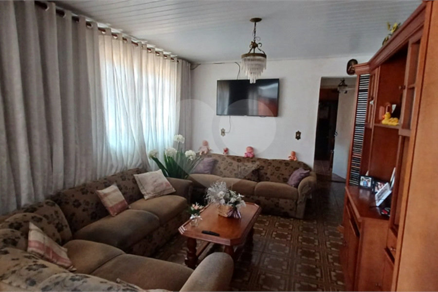 Casa à venda com 3 quartos, sendo 1 suíte, em Parque Edu Chaves, São Paulo, SP