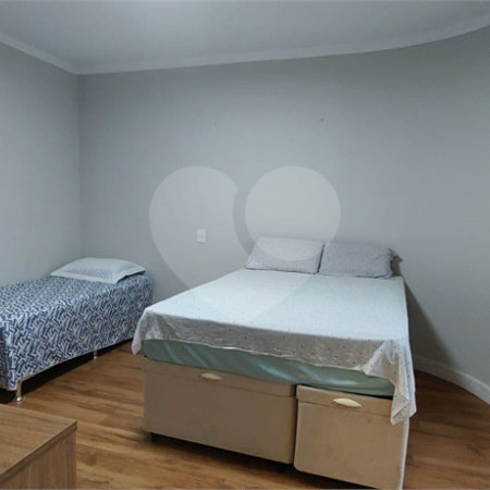 Casa para alugar com 4 quartos, sendo 3 suítes,  no condomínio Figueira Garden, Atibaia - SP