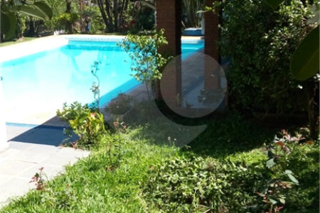 Chácara à venda com 8 quartos em Loteamento Chácara Val Paraiso, Atibaia, SP