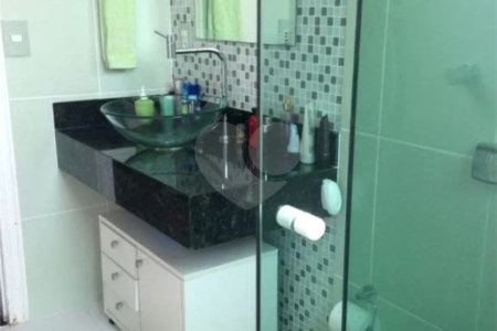 Condomínio à venda com 4 quartos, sendo 2 suítes, em Colinas do Paratehy, Mogi das Cruzes, SP