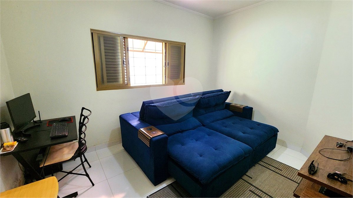 Casa à venda com 3 quartos, sendo 1 suíte, em Parque Residencial Vale do Sol, Araraquara, SP