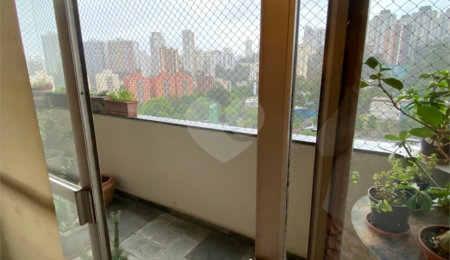 Apartamento à venda com 3 quartos, sendo 1 suíte, em Morumbi, São Paulo, SP