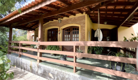 Chácara à venda com 4 quartos, sendo 1 suíte,  em Pinheirinho, Vinhedo, SP