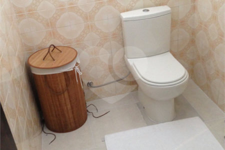 Sobrado à venda com 4 quartos, sendo 1 suíte, em Jardim Celeste, São Paulo, SP