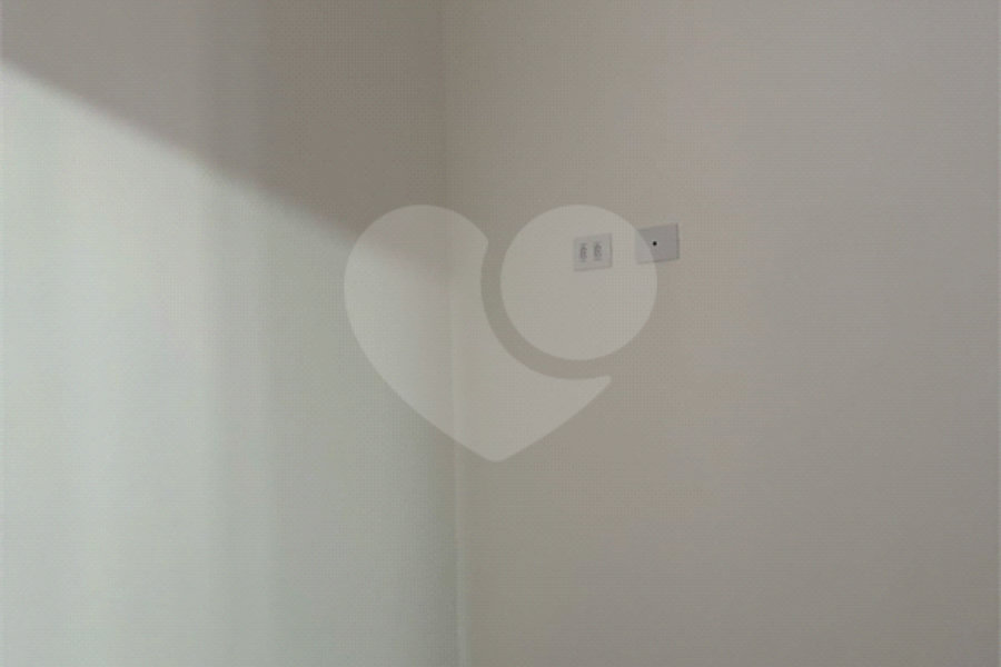 Casa à venda com 2 quartos, sendo 1 suíte, no condomínio Maracujas, São Paulo - SP