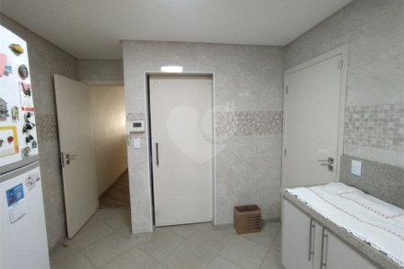 Sobrado à venda com 3 suítes em Vila Mariza Mazzei, São Paulo, SP