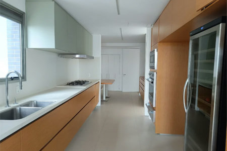 Apartamento à venda ou para alugar com 3 suítes em Pinheiros, São Paulo, SP