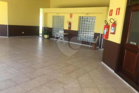 Condomínio à venda com 4 quartos, sendo 2 suítes, em Colinas do Paratehy, Mogi das Cruzes, SP