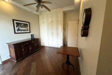 Apartamento à venda com 4 quartos, sendo 2 suítes,  em Vila Suzana, São Paulo, SP