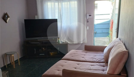 Sobrado à venda com 2 quartos em Tremembé, São Paulo, SP