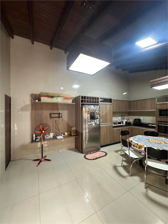 Casa à venda com 6 suítes em Pedro Juan Caballero, Amambay
