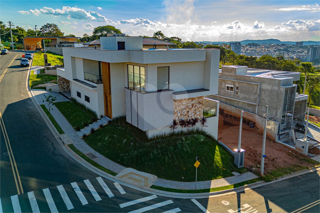 Casa à venda com 4 suítes no condomínio Reserva São Nicolau, Atibaia - SP