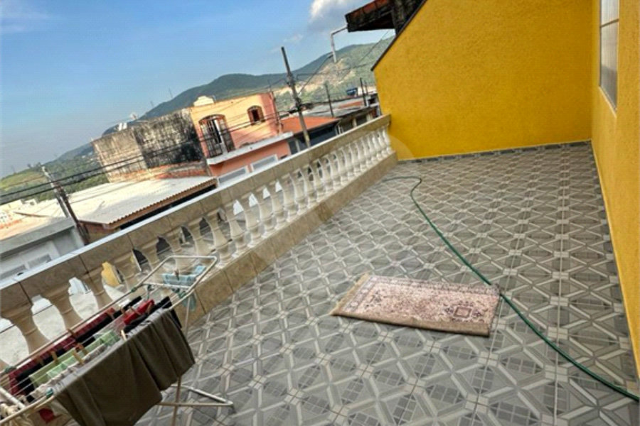 Sobrado à venda com 3 quartos, sendo 1 suíte, em Perus, São Paulo, SP