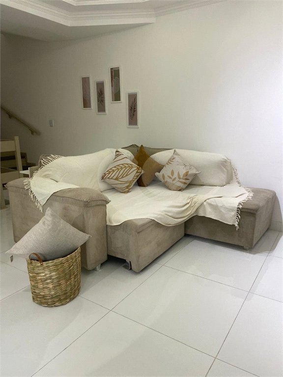 Casa de Vila à venda com 2 quartos, sendo 1 suíte,  em Silveira, Santo André, SP