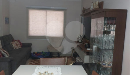 Casa à venda com 3 quartos, sendo 1 suíte,  no condomínio Algarve Residencial, São Paulo - SP