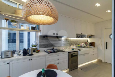 Apartamento à venda com 4 quartos, sendo 2 suítes, em Higienópolis, São Paulo, SP
