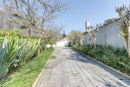 Casa à venda ou para alugar com 3 quartos, sendo 1 suíte,  no condomínio Chácara Flora, São Paulo - SP