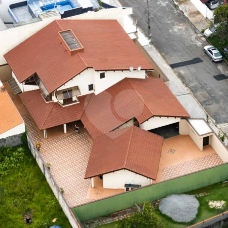 Casa à venda com 1 quarto, sendo 4 suítes, no condomínio Jardim Altos de Suzano, Suzano - SP