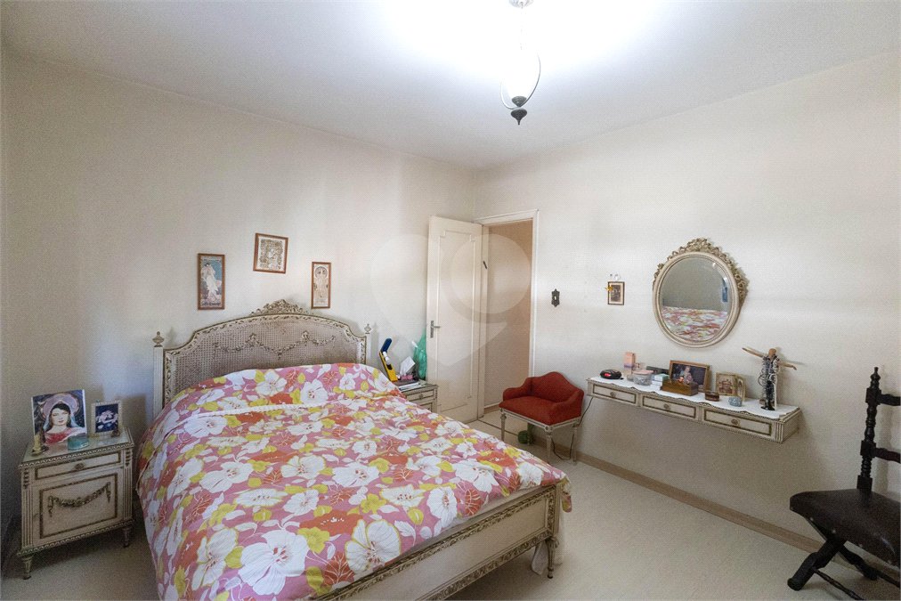 Sobrado à venda com 3 quartos, sendo 1 suíte,  em Jardim Ataliba Leonel, São Paulo, SP