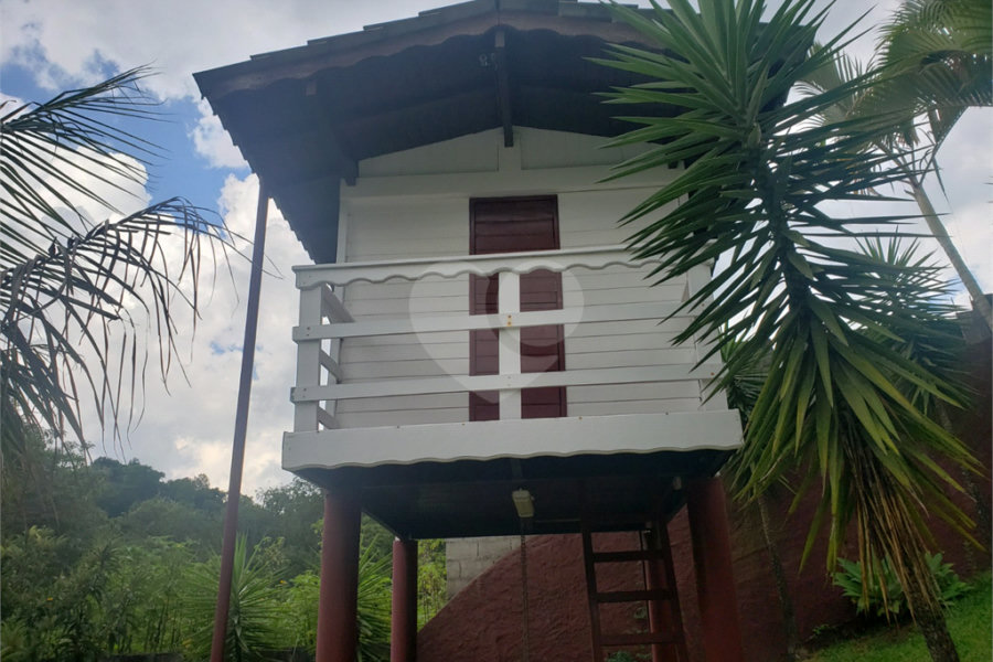 Casa à venda com 3 suítes no condomínio Alpes da Cantareira, Mairiporã - SP