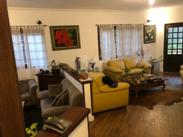 Casa à venda com 3 suítes no condomínio Sausalito, Mairiporã - SP