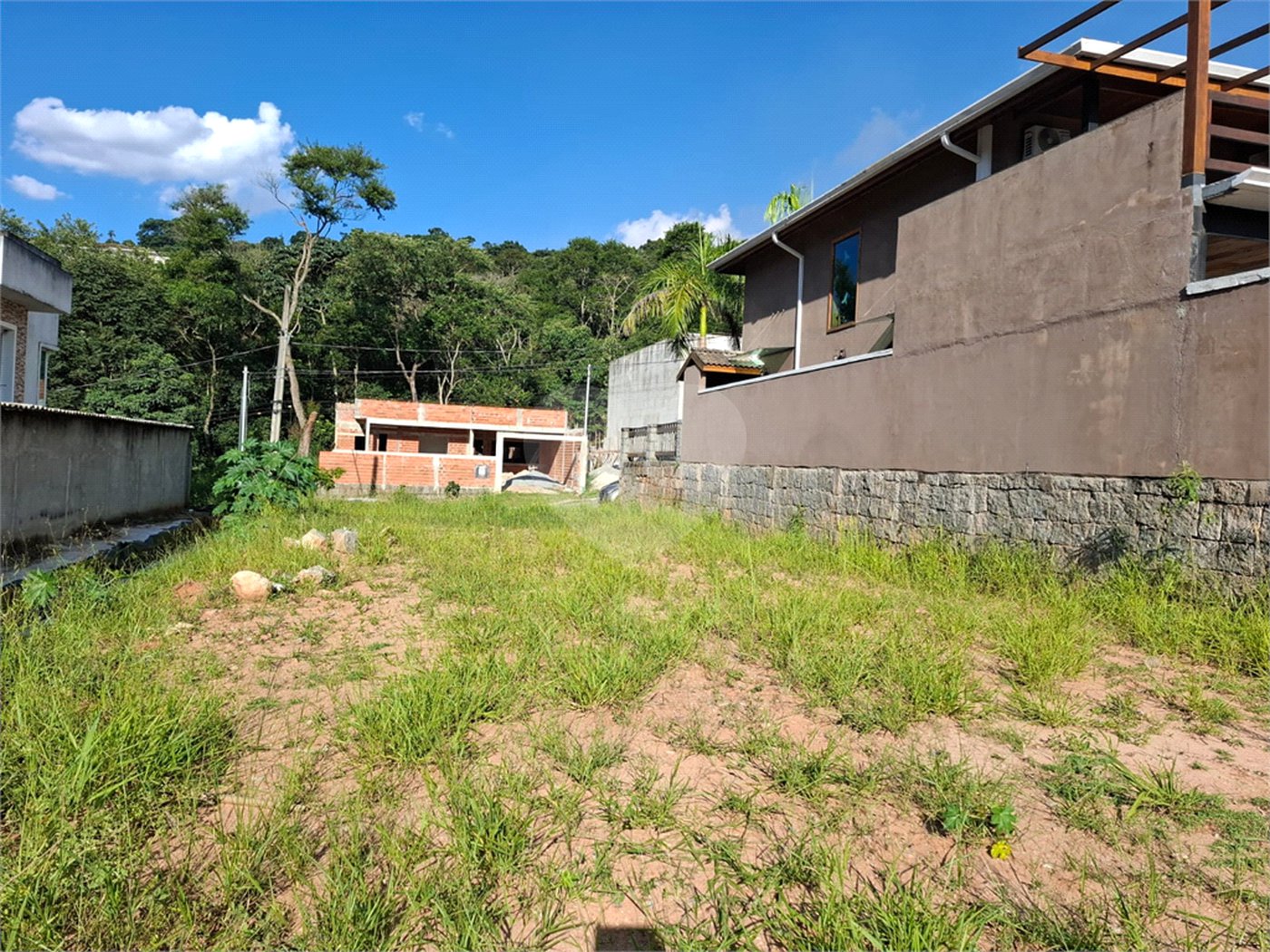 Terreno à venda no condomínio Itaguaçu da Cantareira, São Paulo - SP