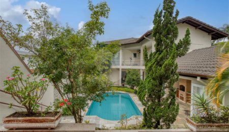 Casa à venda com 4 suítes em Chácara Monte Alegre, São Paulo, SP