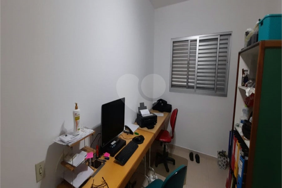 Sobrado à venda com 3 quartos, sendo 1 suíte, em Parque Peruche, São Paulo, SP