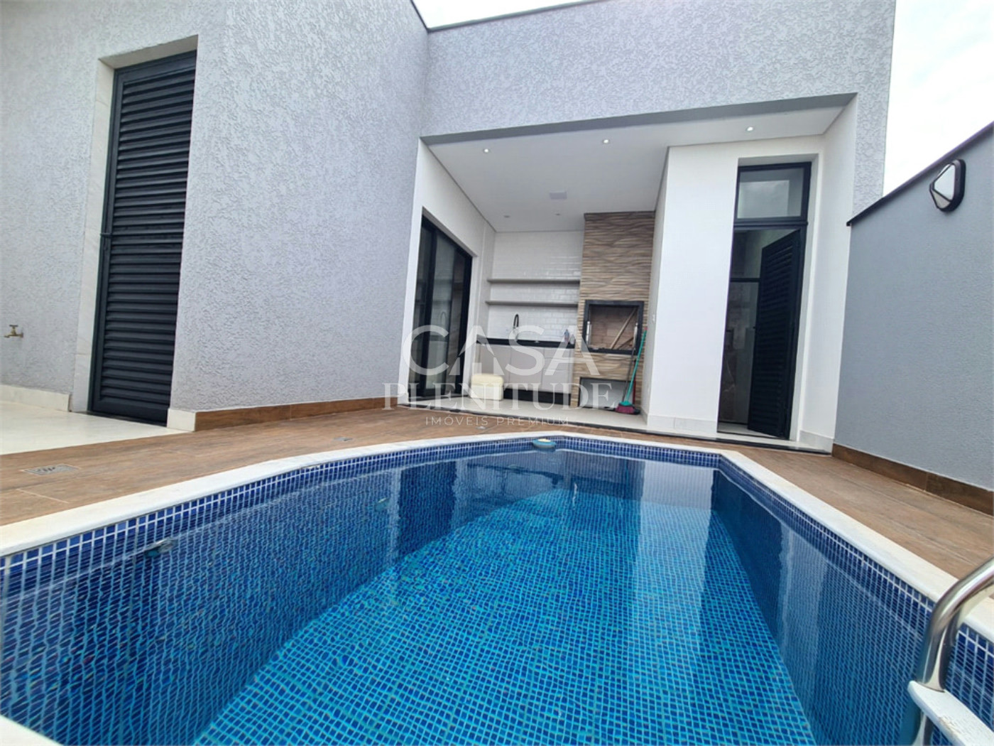 Casa em condomínio à venda com 5 quartos, sendo 3 suítes, em Wanel Ville, Sorocaba, SP