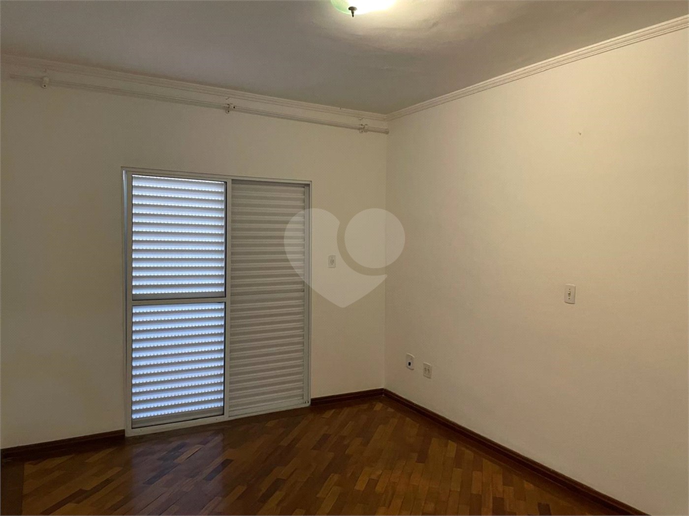 Casa à venda com 2 quartos, sendo 1 suíte, em Parque Vitória, São Paulo, SP